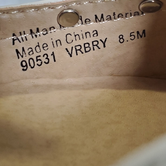 NEW IN BOX Boston Design Studios Women's Heels Studded Pumps Size 8.5 - Picture 5 of 15